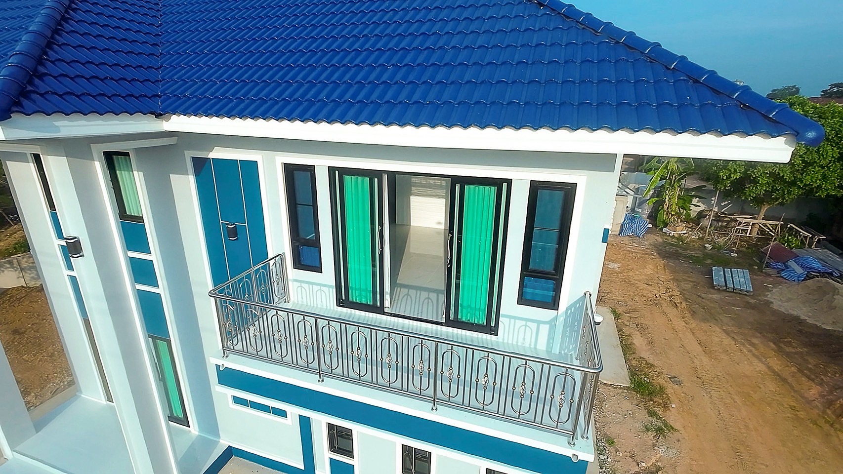 บริการรับเหมาสร้างบ้านครบวงจรในบุรีรัมย์ นครราชสีมา และร้อยเอ็ด ออกแบบฟรี ดำเนินการยื่นขออนุญาต จัดหาแหล่งเงินทุน พร้อมรับชำระผ่านบัตรเครดิต
