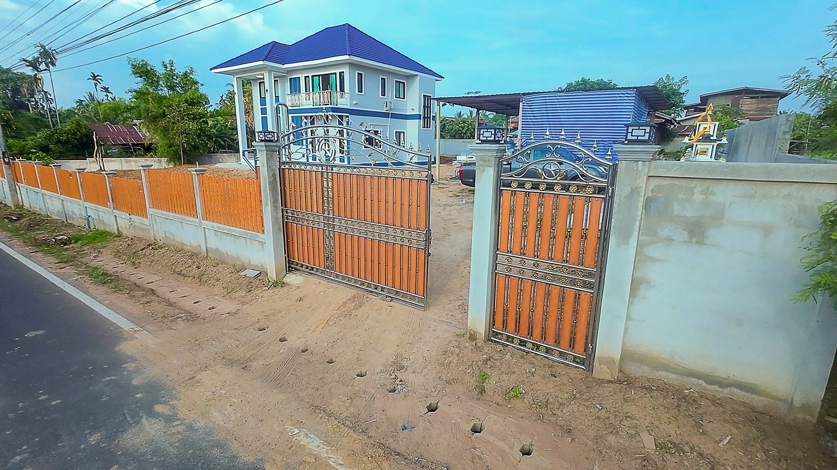 บริการรับเหมาสร้างบ้านครบวงจรในบุรีรัมย์ นครราชสีมา และร้อยเอ็ด ออกแบบฟรี ดำเนินการยื่นขออนุญาต จัดหาแหล่งเงินทุน พร้อมรับชำระผ่านบัตรเครดิต